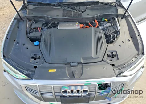 2019 Audi E-Tron Prestige from USA, damaged, VIN WA1VABGE7KB011949